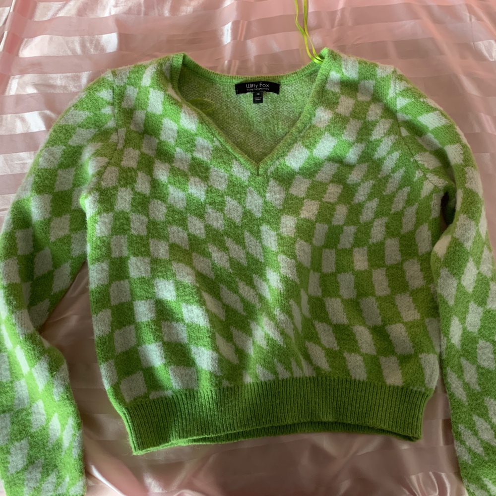 cute v neck green sweater